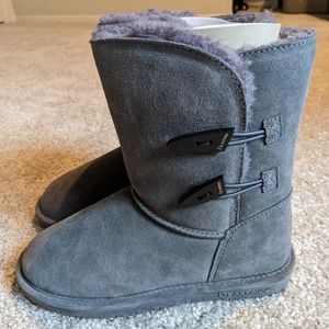 BearPaw Abigail Charcoal Boot (7.5)